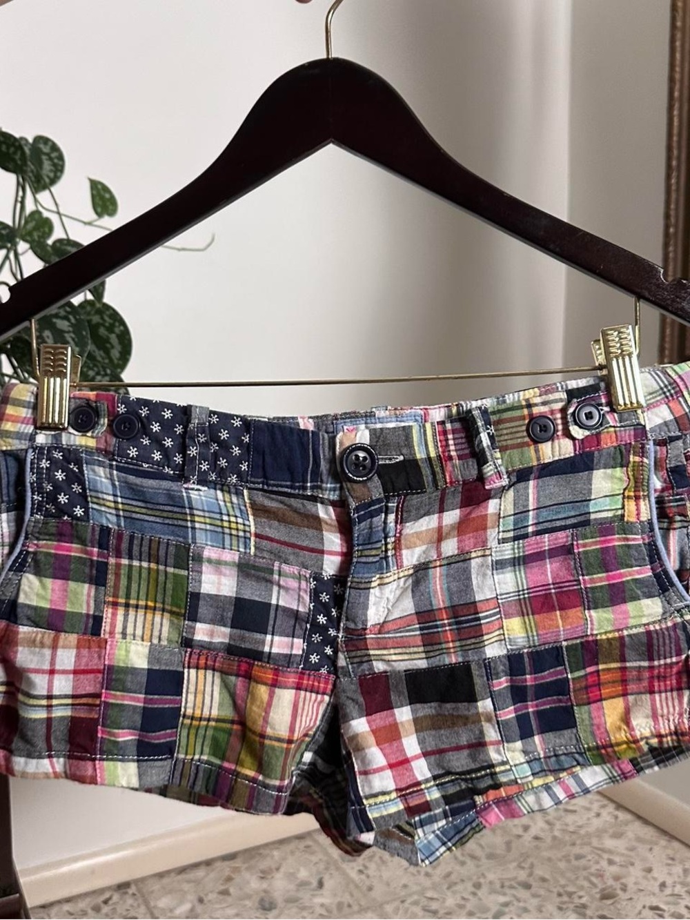 Vintage early 2000s American Eagle patchwork mini short, plaid, gingham Size 4
